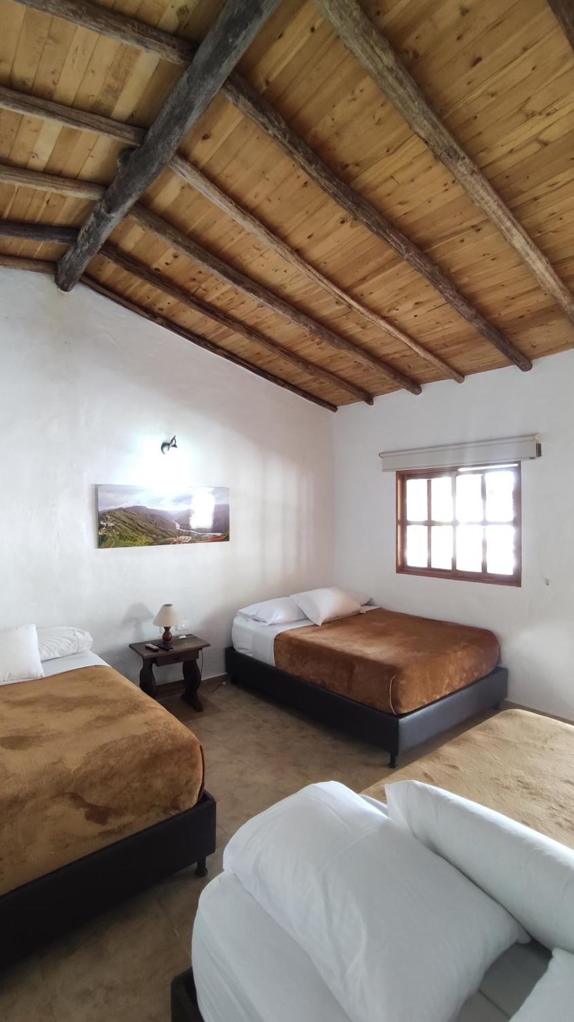 Boutique Santa Clara Mesa De Santos *